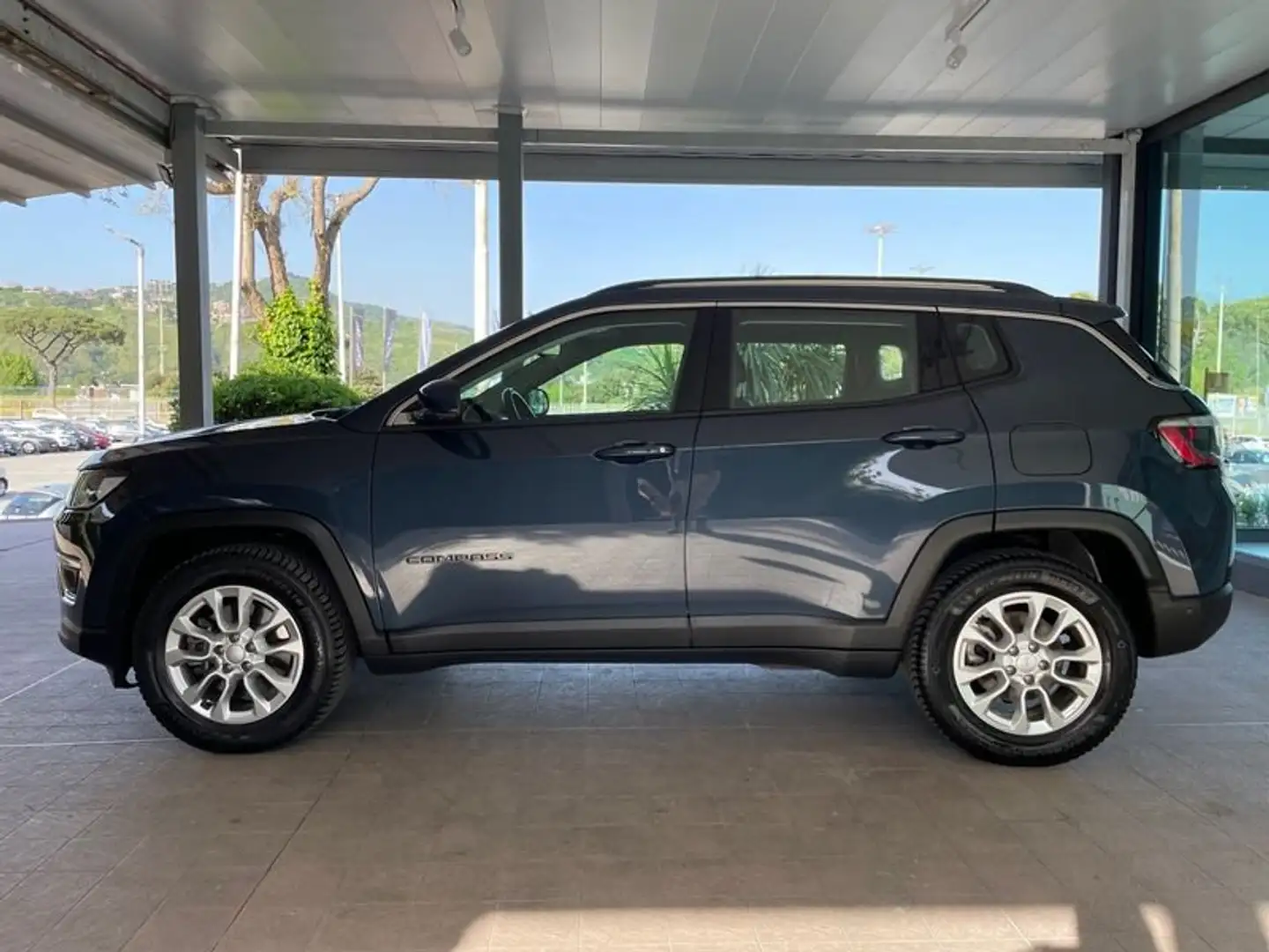 Jeep Compass 1.3 T4 PHEV 190cv Limited 4xe Auto Blauw - 2