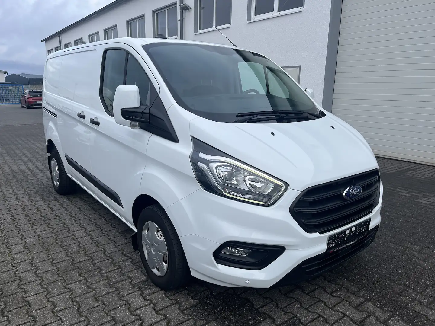 Ford Transit Custom Kasten L1H1 Trend 2.0 TDCI, AHK Blanc - 1