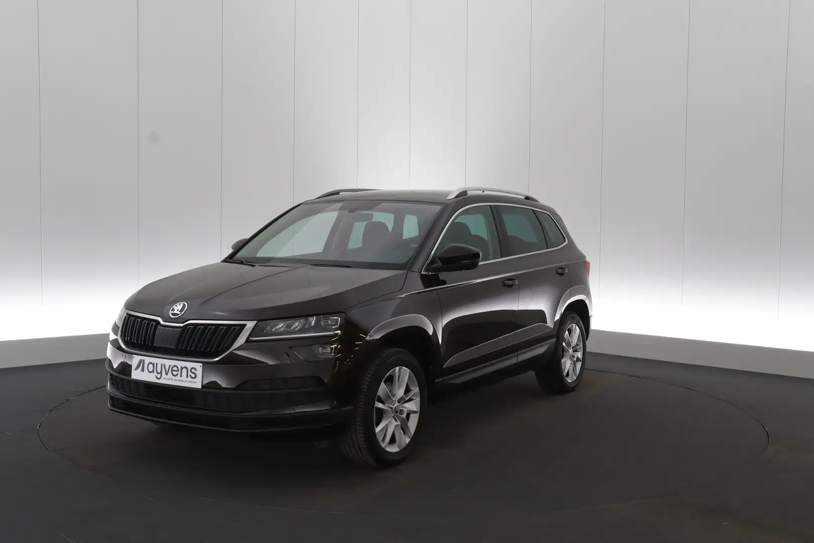 Skoda Karoq 1.6 CR TDi DSG Style Corporate+ LED GPS PDC CAM Ke Braun - 1