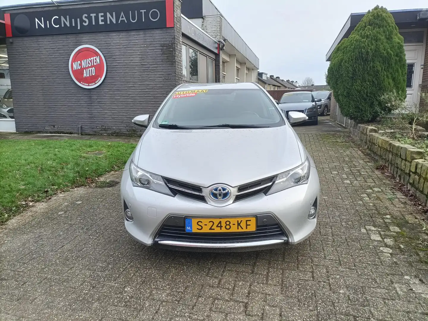 Toyota Auris 1.8 Hybrid Navi,Cruise,Stoelverw,Aut.park. Grijs - 2