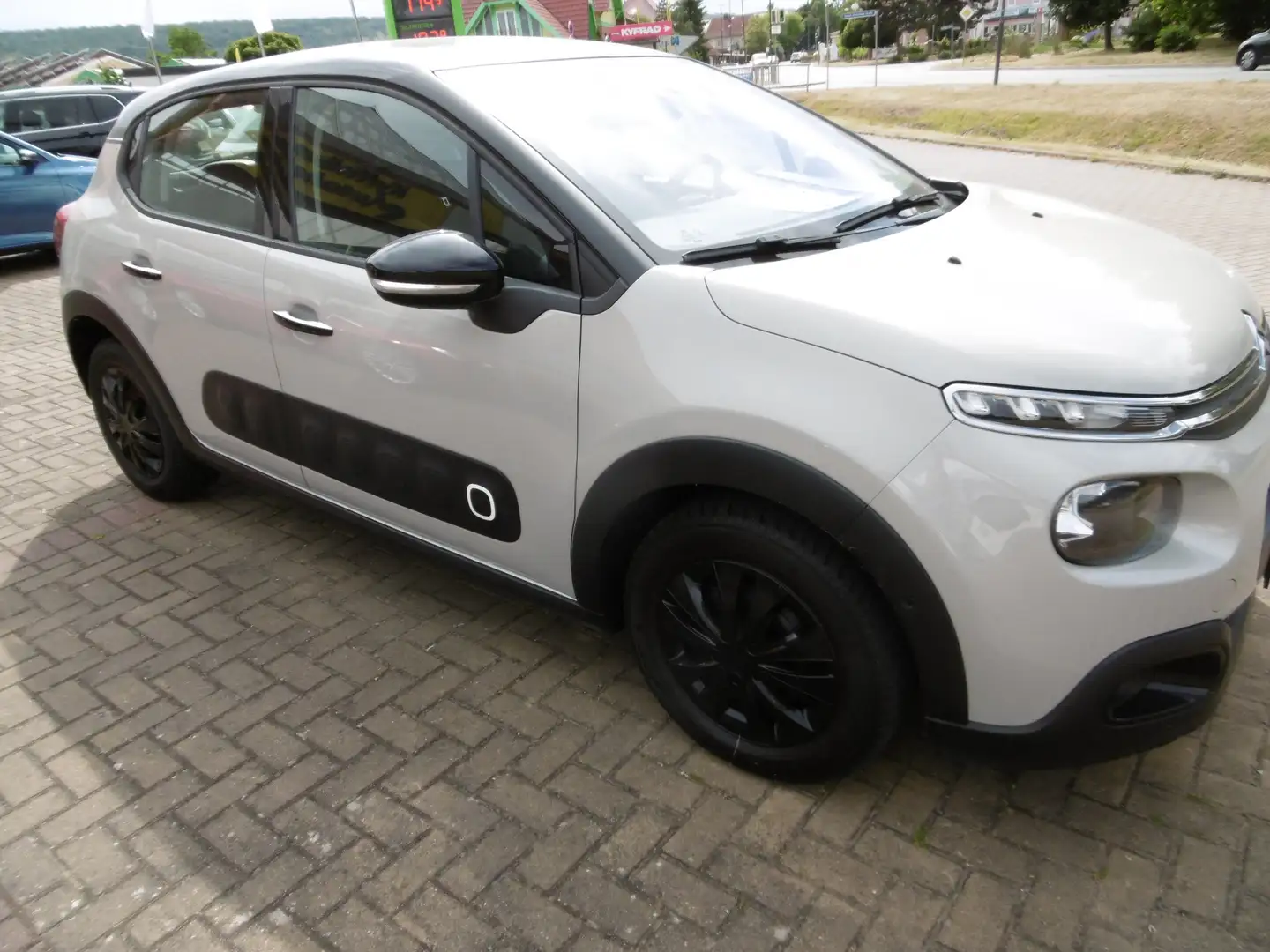 Citroen C3 Shine 110 Grau - 2