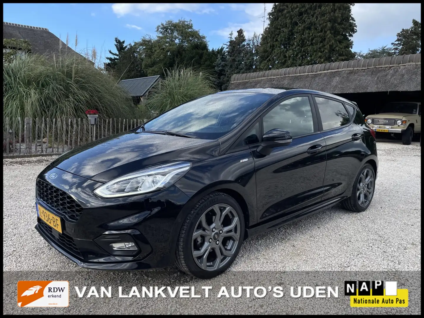 Ford Fiesta 1.0 100pk ST-Line Winterpakket, Apple Carplay, NAP Schwarz - 1