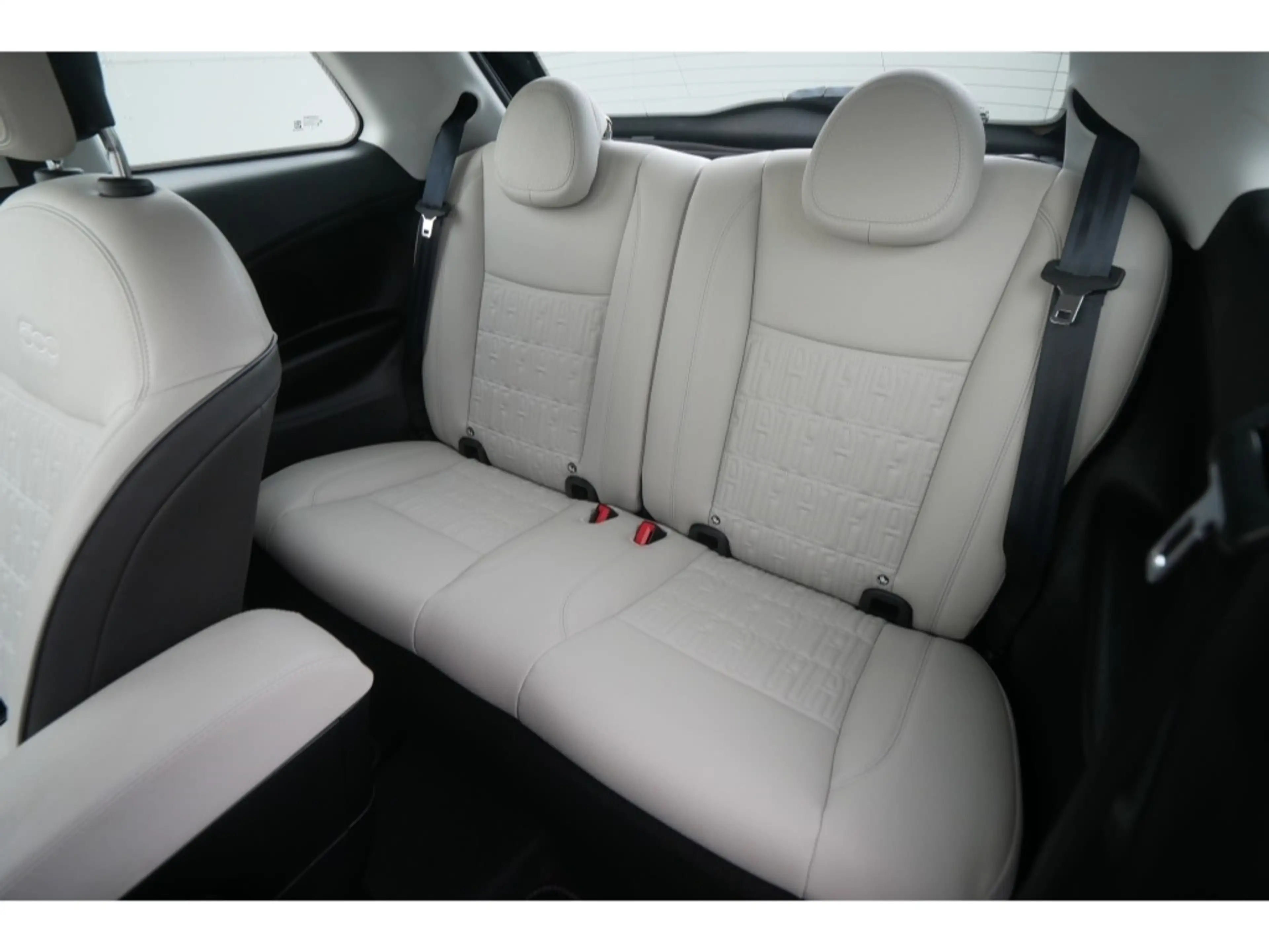 Fiat 500e BY BOCELLI AT 42 Kwh 118PS LED NAVI WINTER — photo 12