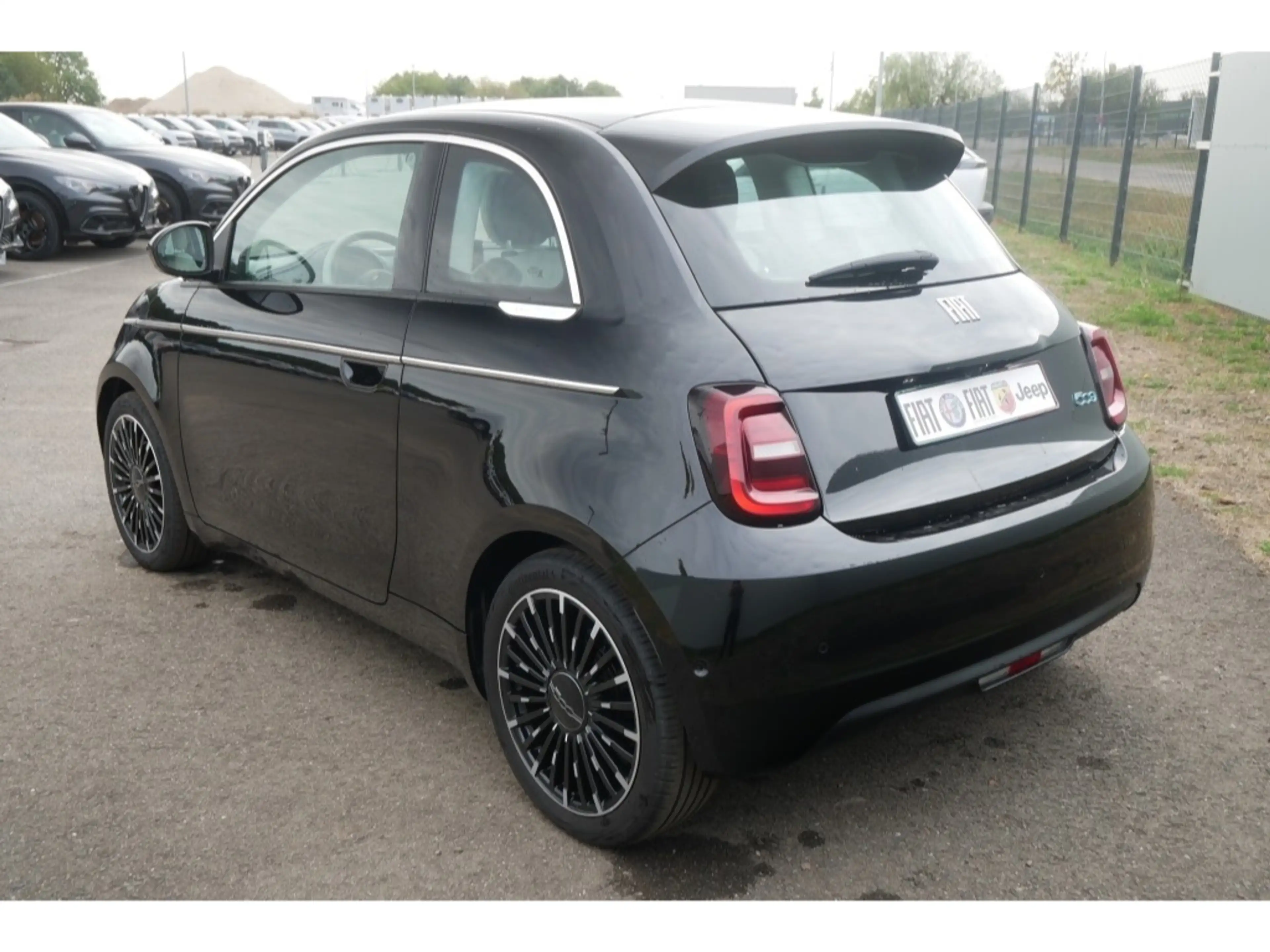 Fiat 500e BY BOCELLI AT 42 Kwh 118PS LED NAVI WINTER — photo 5