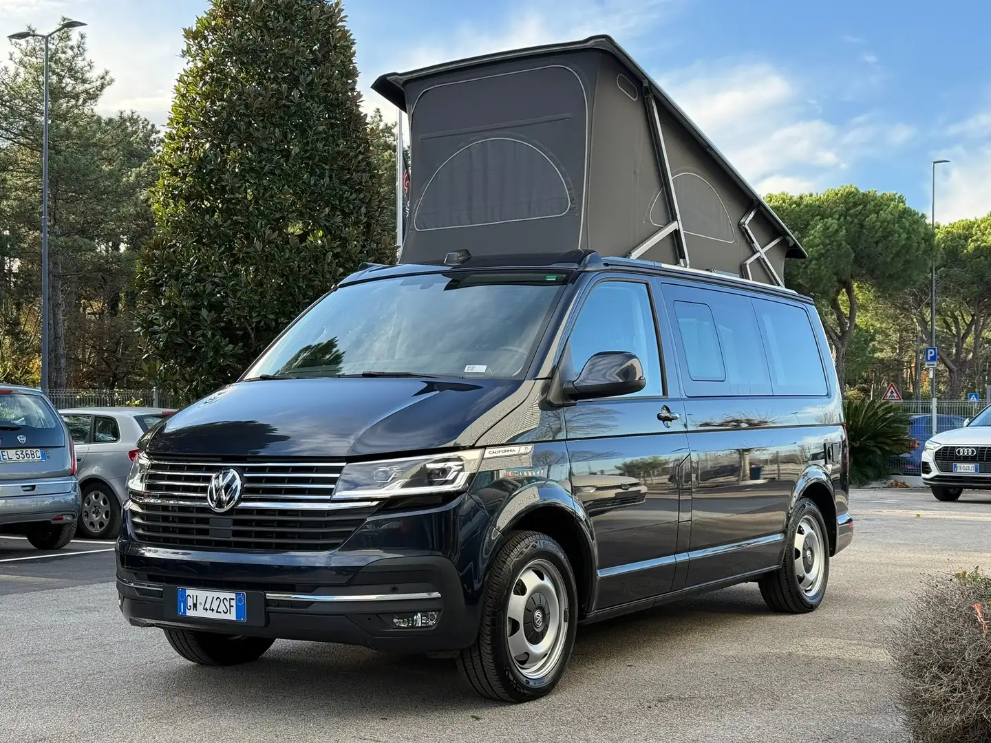 Volkswagen T6.1 California Ocean Elevating Roof 4 Motion 2.0Tdi 150kw DSG Blauw - 1