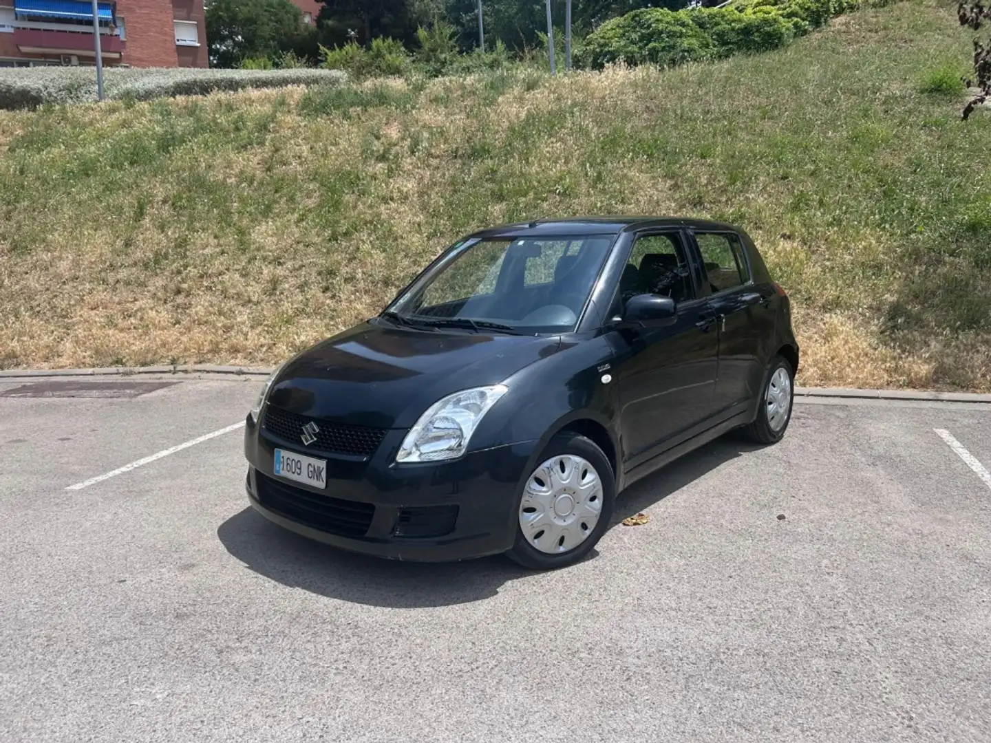 Suzuki Swift 1.3DDiS GLX Negro - 1
