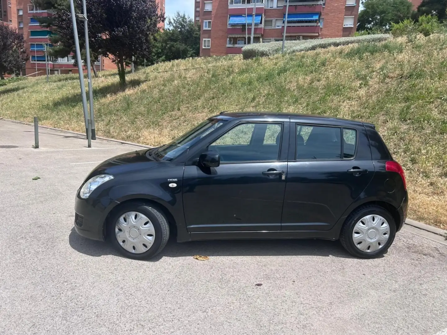 Suzuki Swift 1.3DDiS GLX Negro - 2