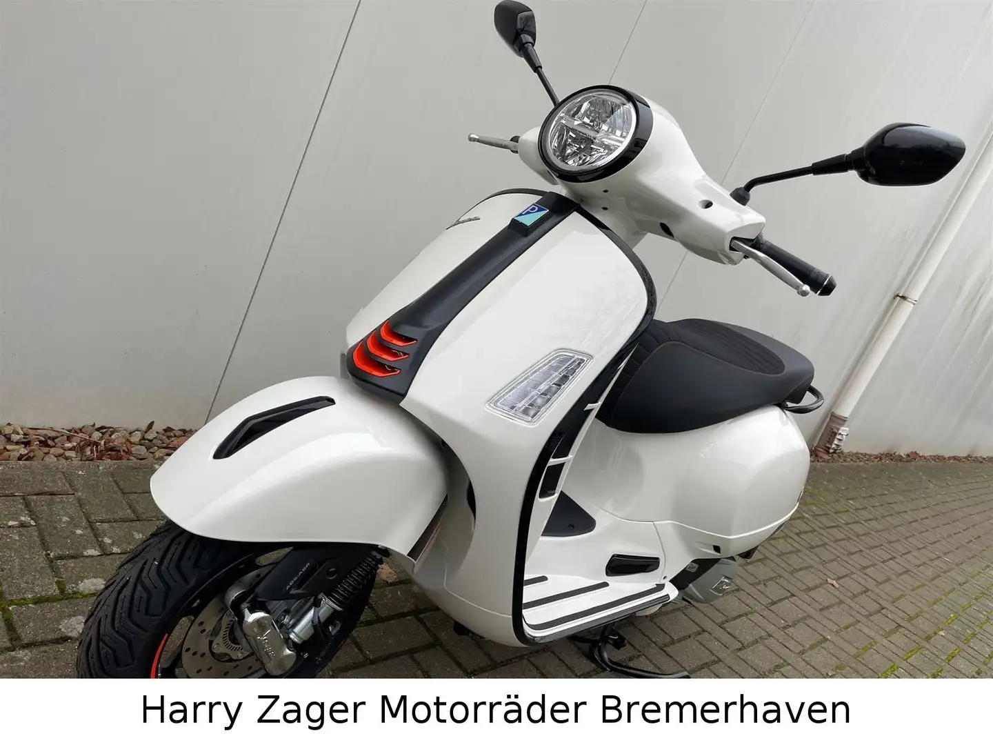 Vespa GTS 125 Super Sport E5+ Alb - 2