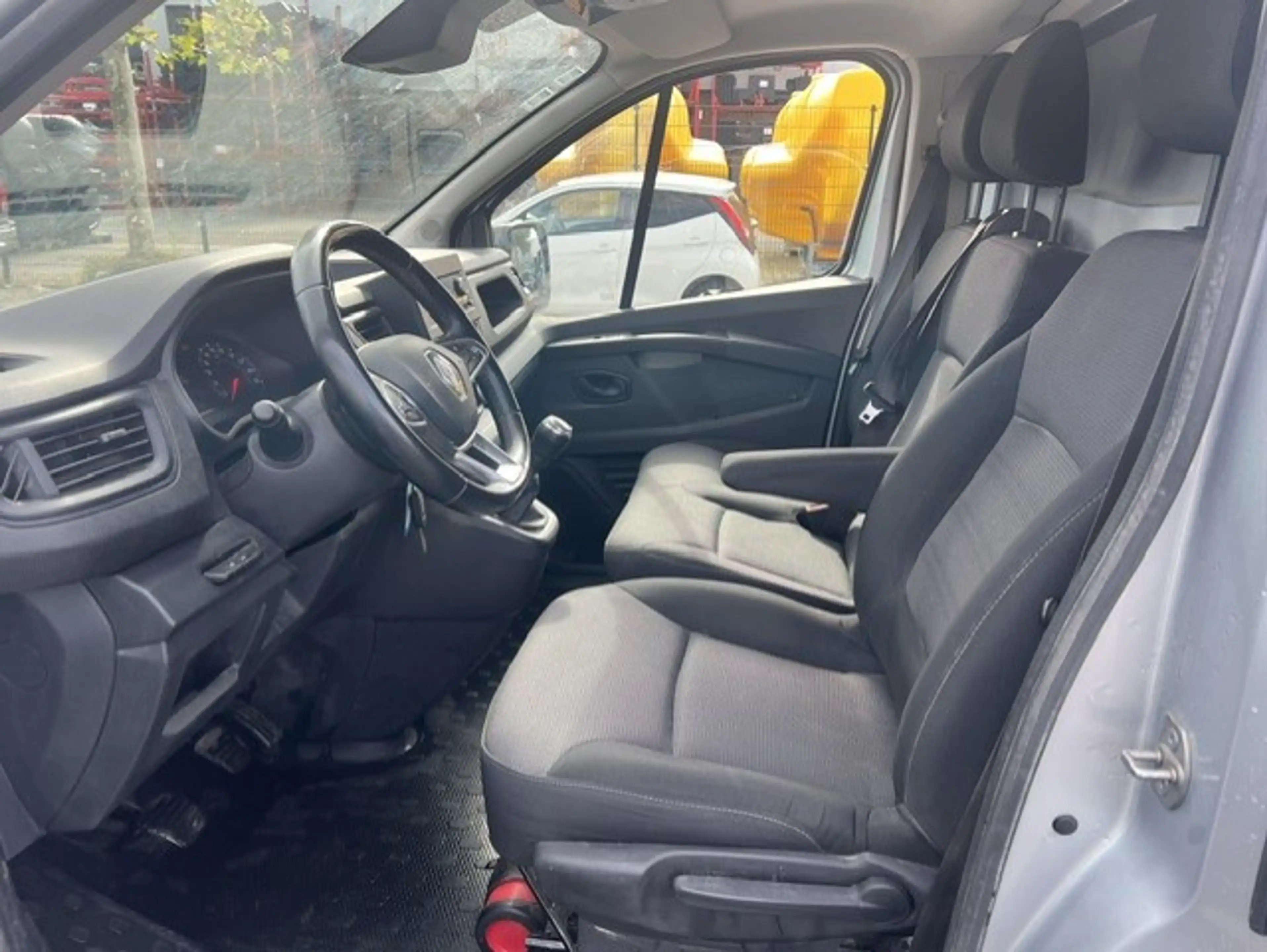 Renault Trafic 2.0 Blue dCi 96kw L2H1 LANG AIRCO KLIMA EURO6 — photo 11