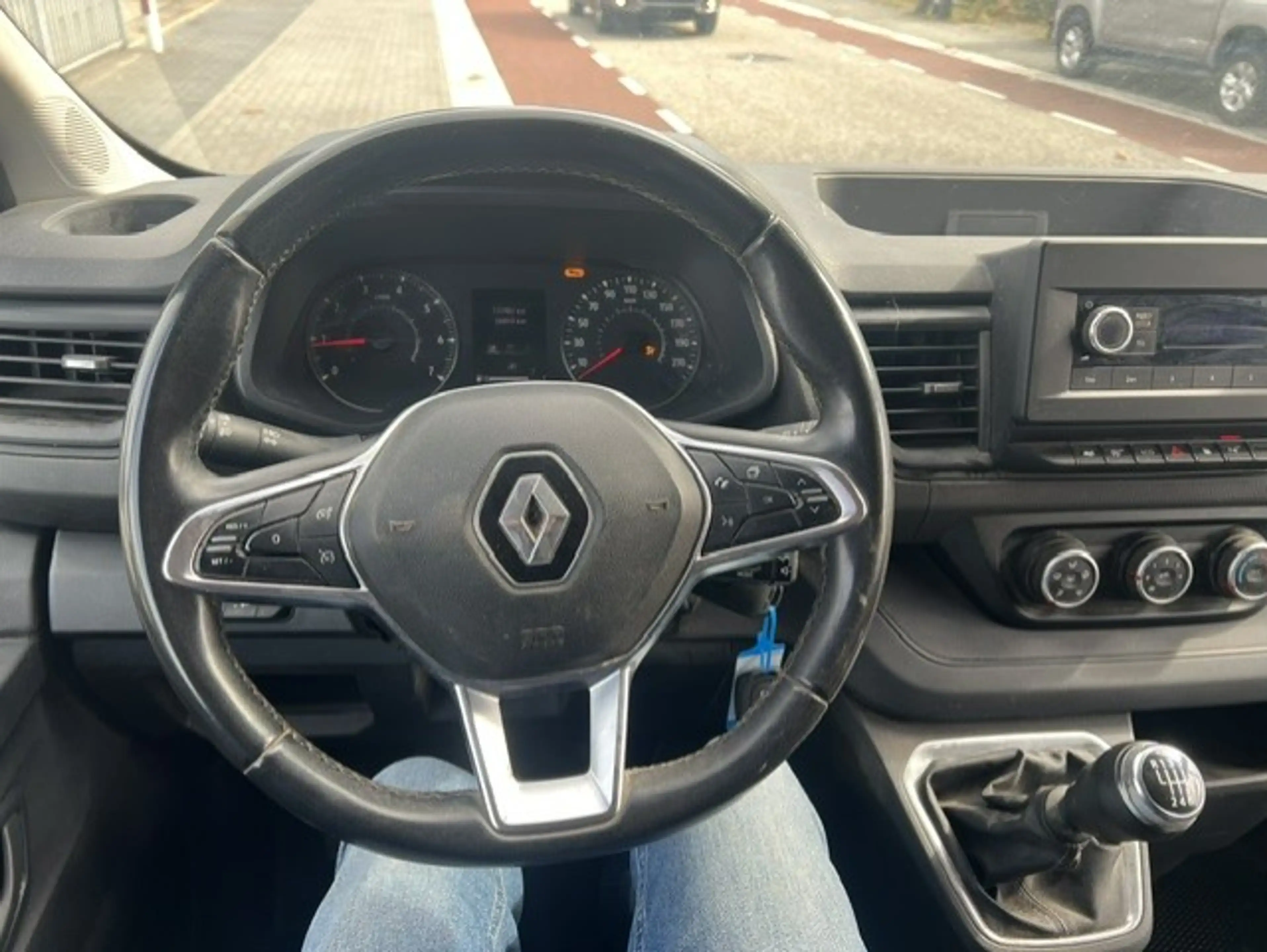 Renault Trafic 2.0 Blue dCi 96kw L2H1 LANG AIRCO KLIMA EURO6 — photo 10
