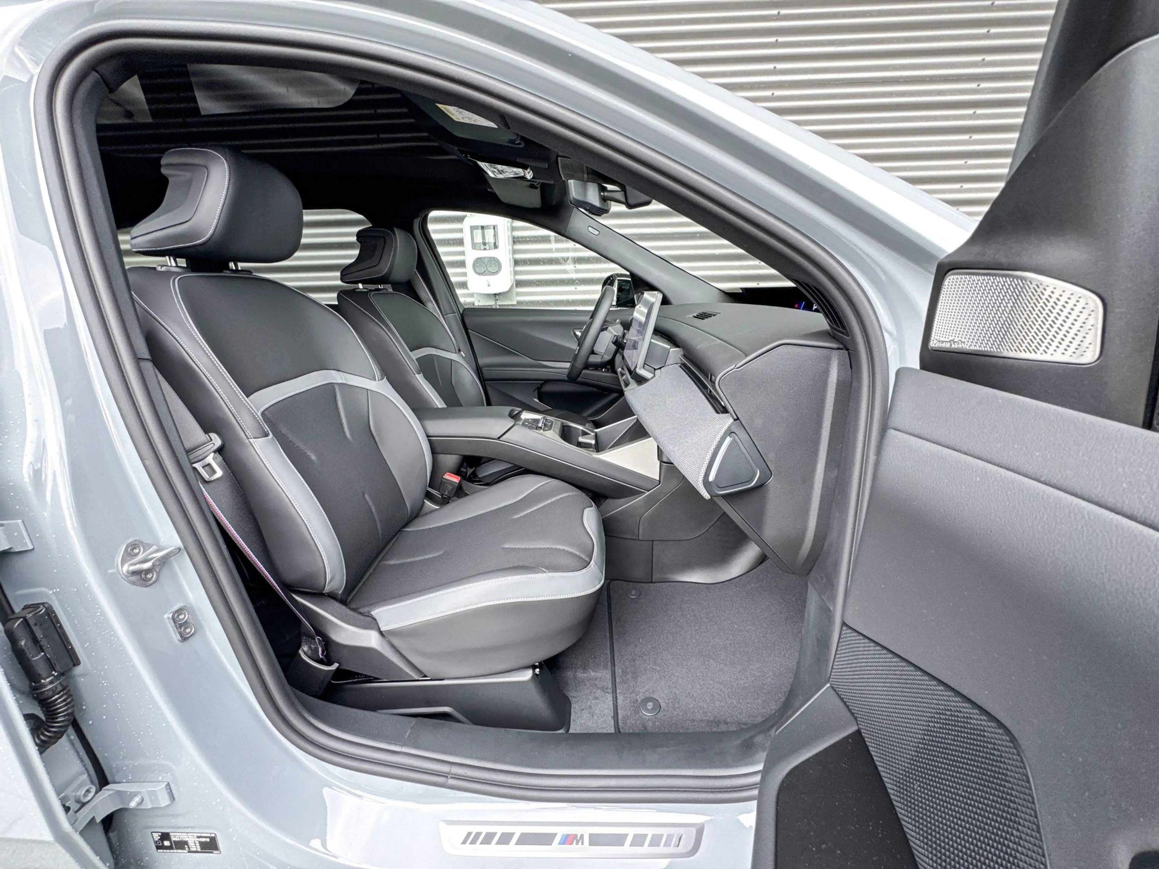 BMW iX3 40 eDrive 83 kWh — photo 6