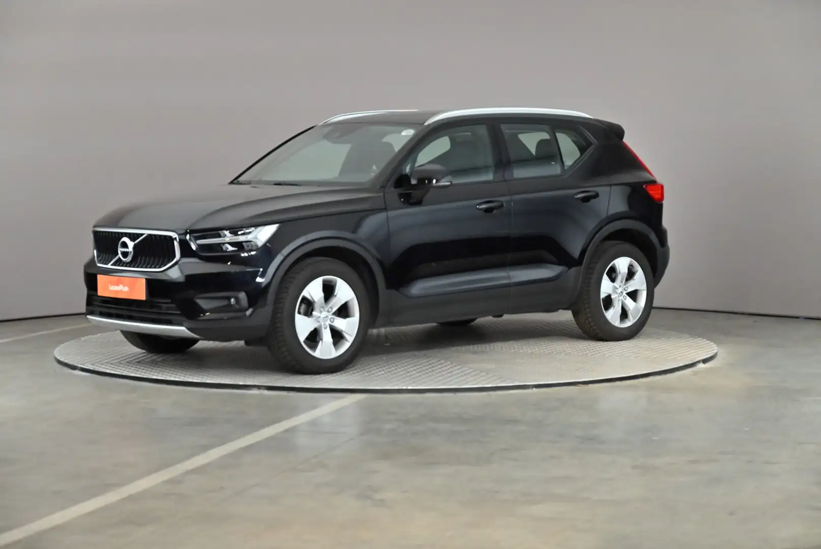 Volvo XC40 1.5 T3 Momentum Pro Geartr. LEDER/CUIR LED GPS PDC Zwart - 1