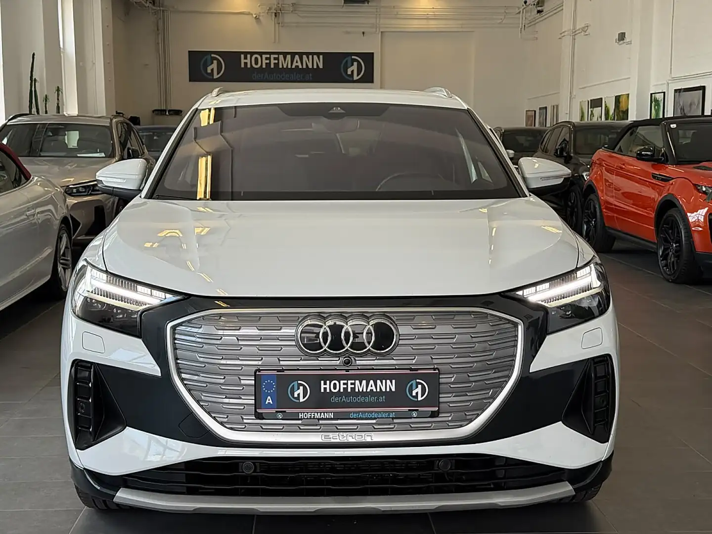 Audi Q4 e-tron Q4 45 e-tron quattro 195kW,Leder/Sportsitze Weiß - 2