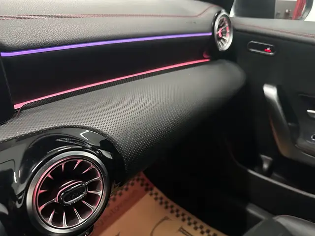 Mercedes-Benz Cla view 29