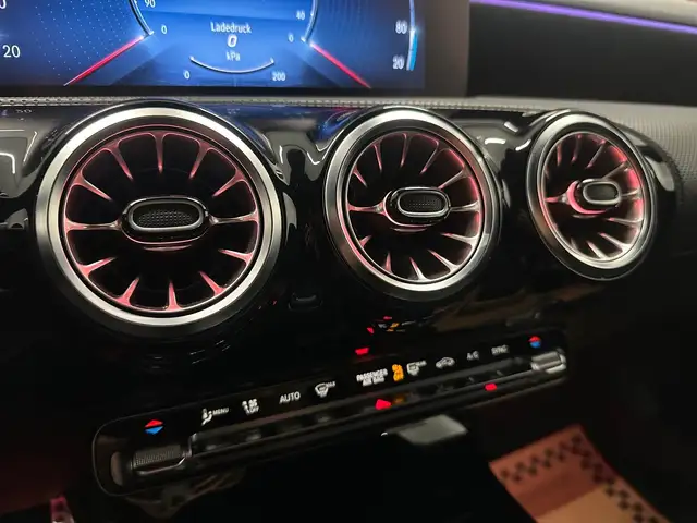 Mercedes-Benz Cla view 27