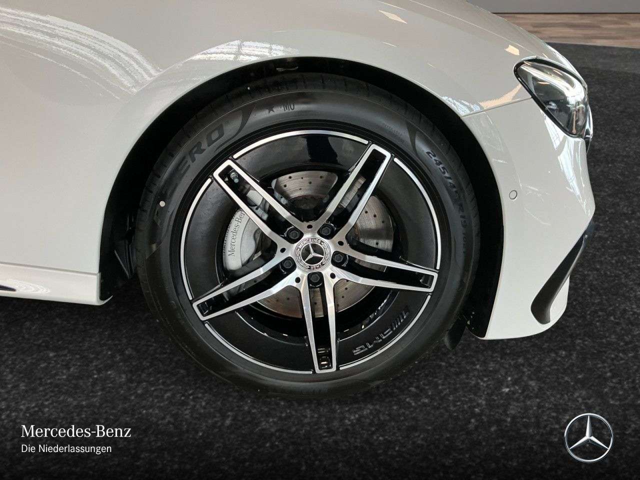 Mercedes-Benz E 220