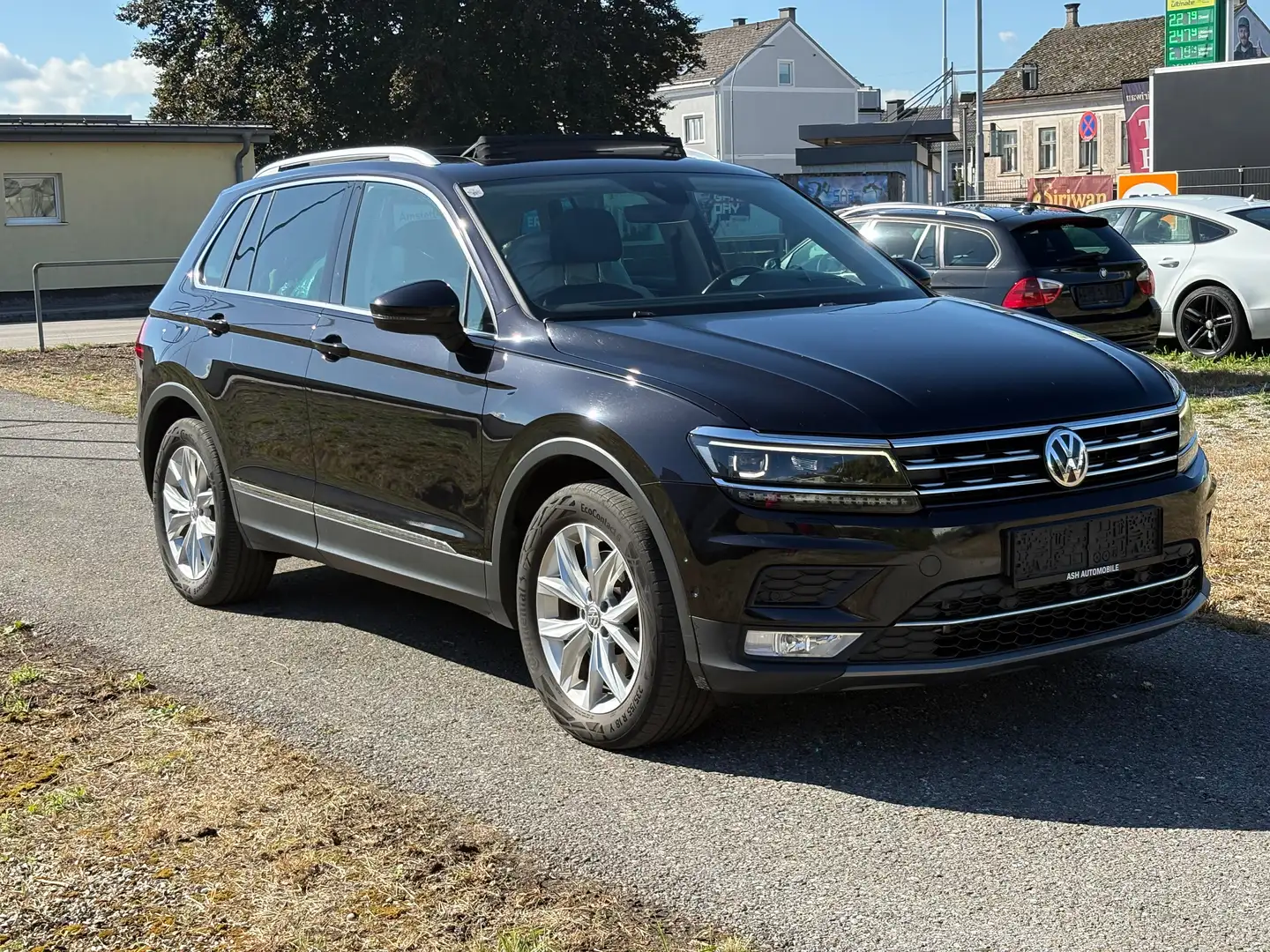 Volkswagen Tiguan Highline 4Motion Schwarz - 1