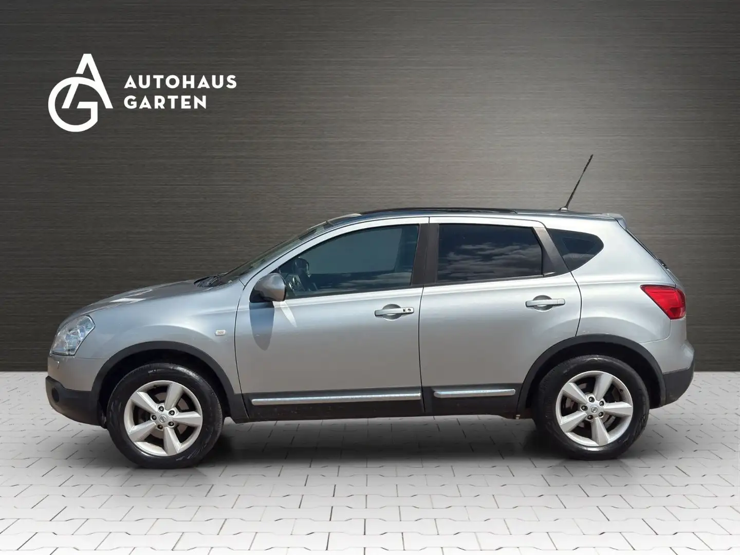Nissan Qashqai 2.0 Automatik Leder Panorama Gri - 2