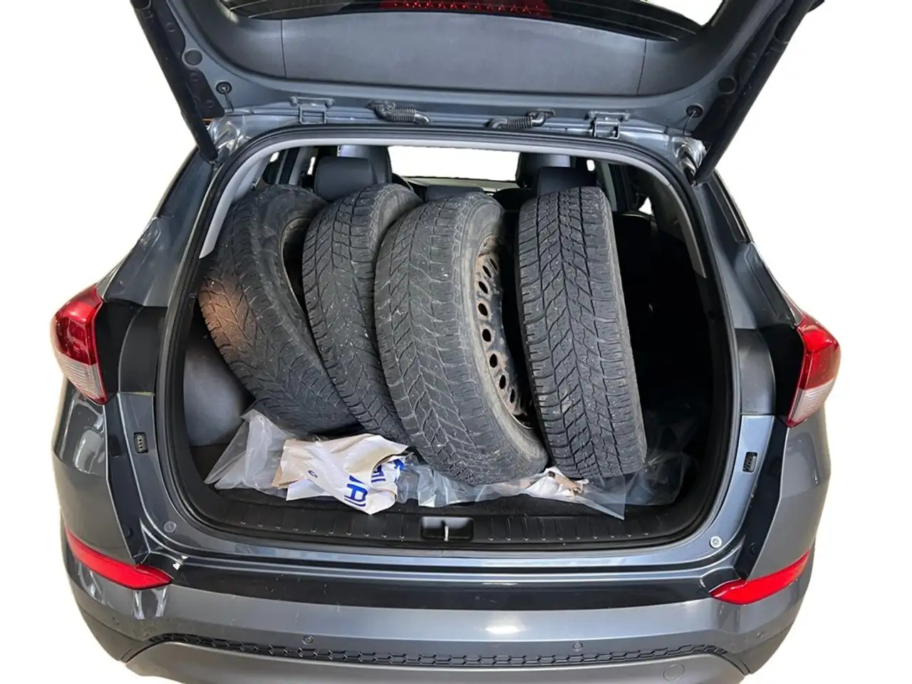 Hyundai TUCSON снимка Hyundai TUCSON