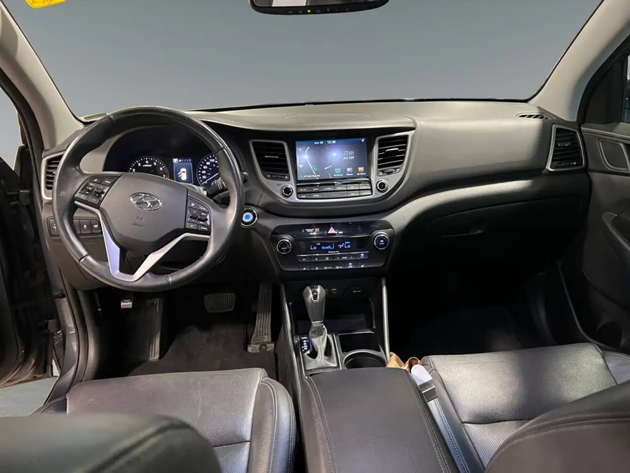Hyundai TUCSON снимка Hyundai TUCSON