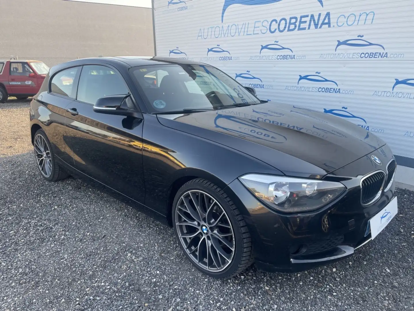 BMW 114 114i Sport Negro - 1