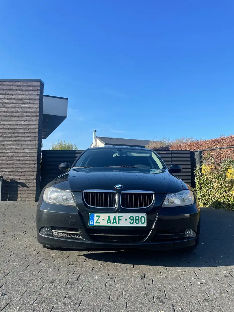 BMW 320 320iA Zwart - 2