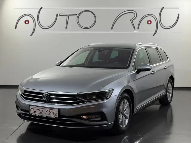 Volkswagen Passat Variant 2.0 TDI SCR Elegance DSG *AHK*MATRIX-LED*RFK*