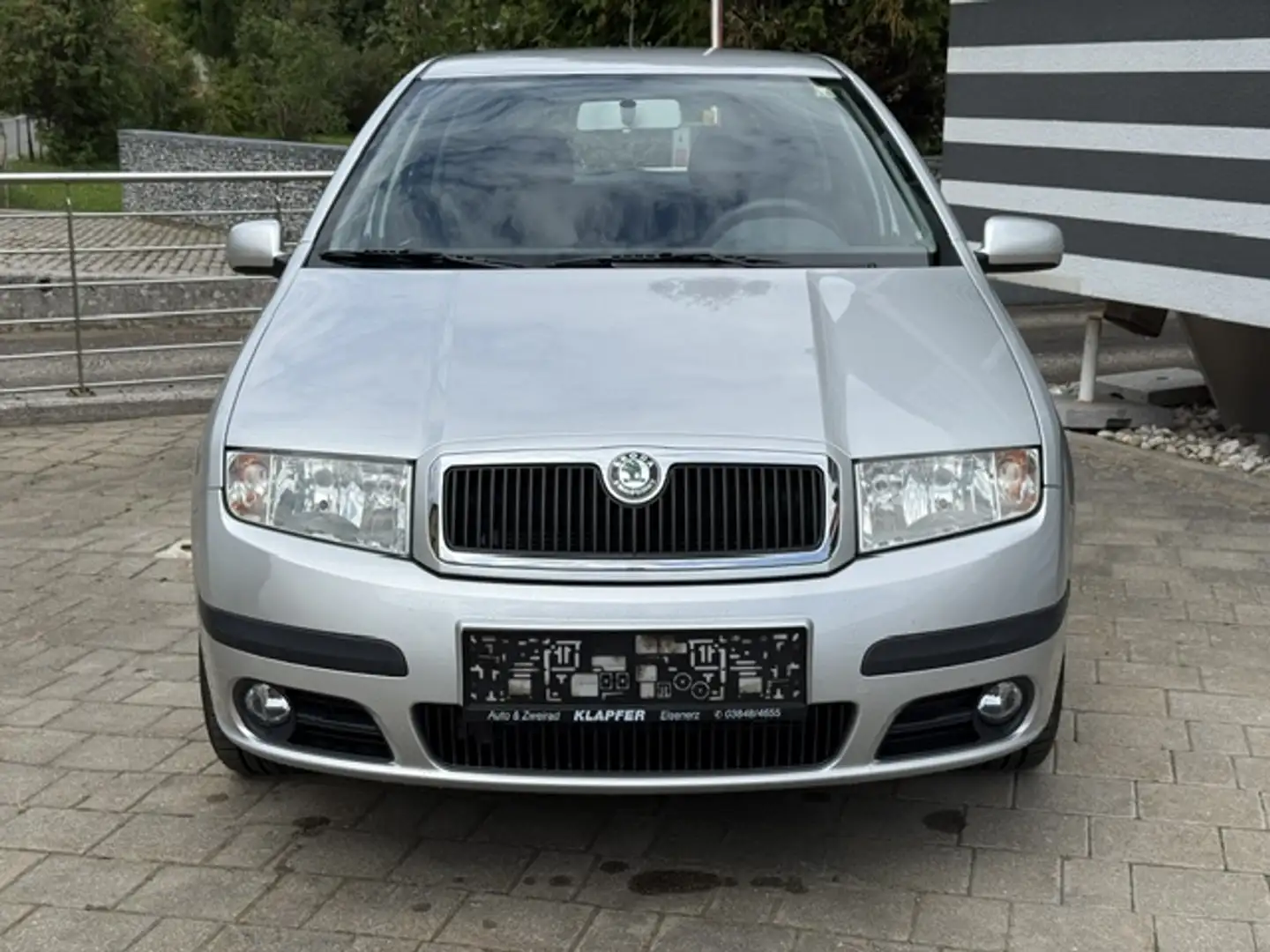 Skoda Fabia Ambiente Grau - 2