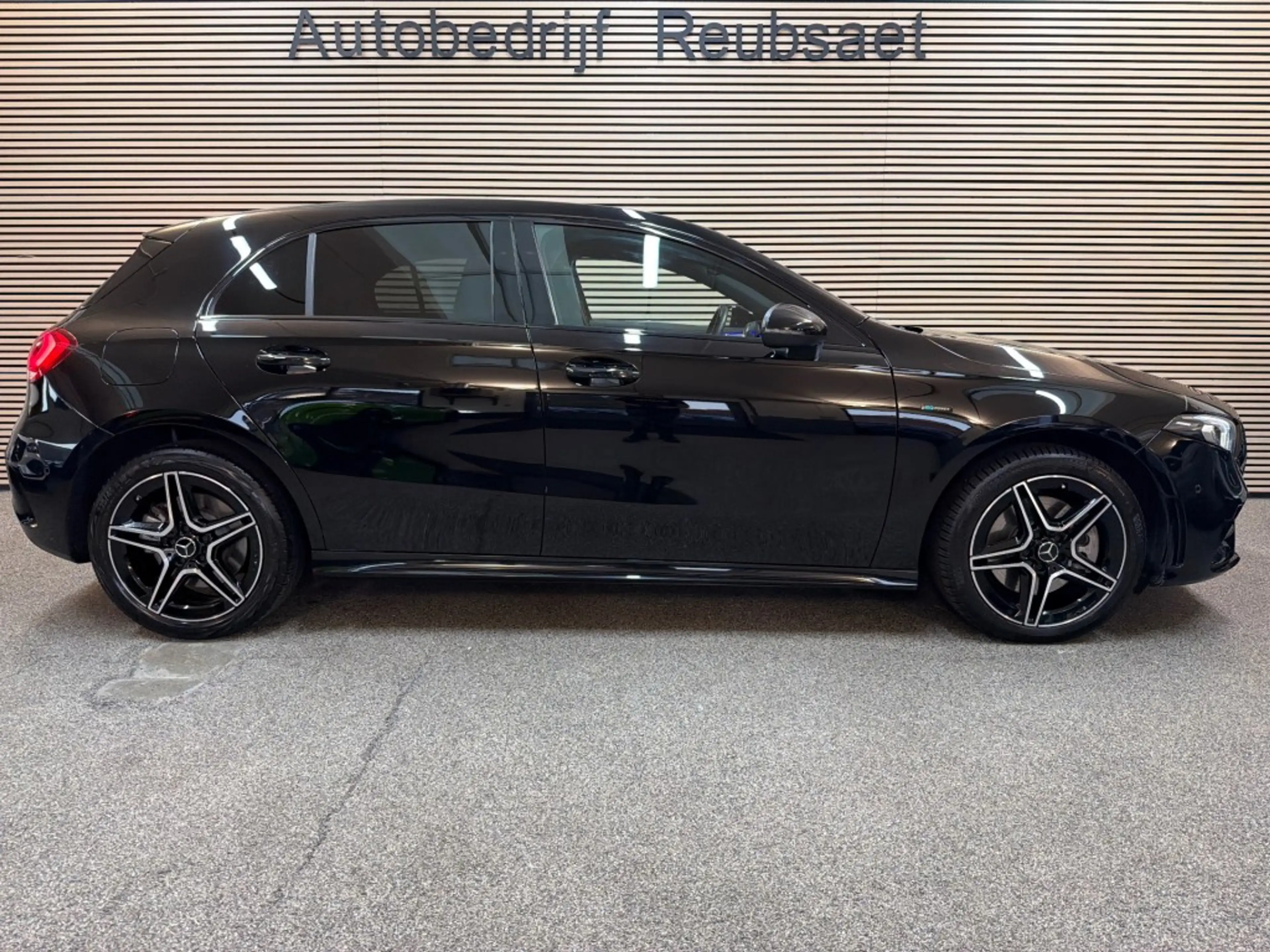 Mercedes-Benz A 250 250 e Business AMG Line Sfeer Carplay Cruise Led N — photo 5