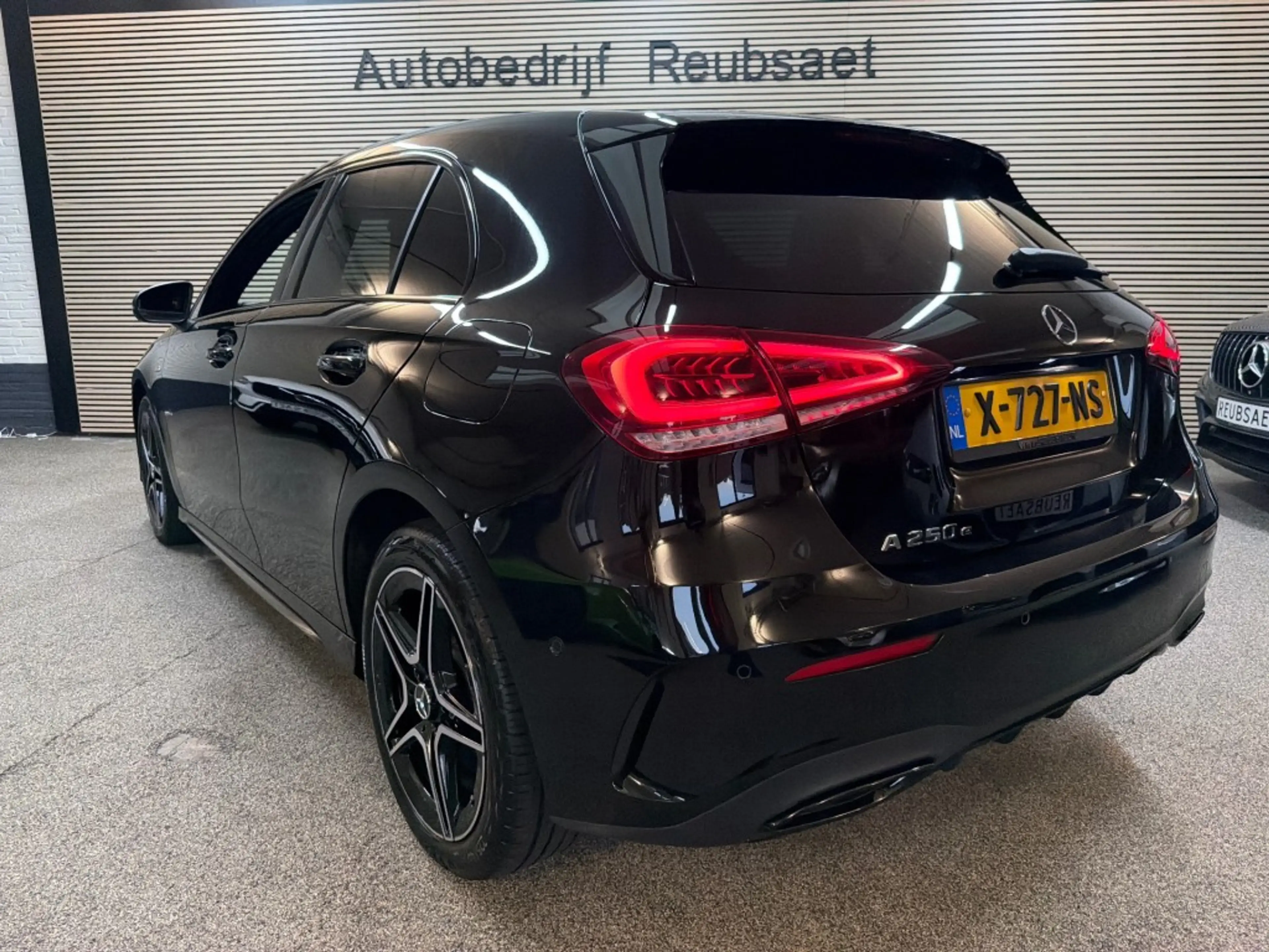 Mercedes-Benz A 250 250 e Business AMG Line Sfeer Carplay Cruise Led N — photo 8