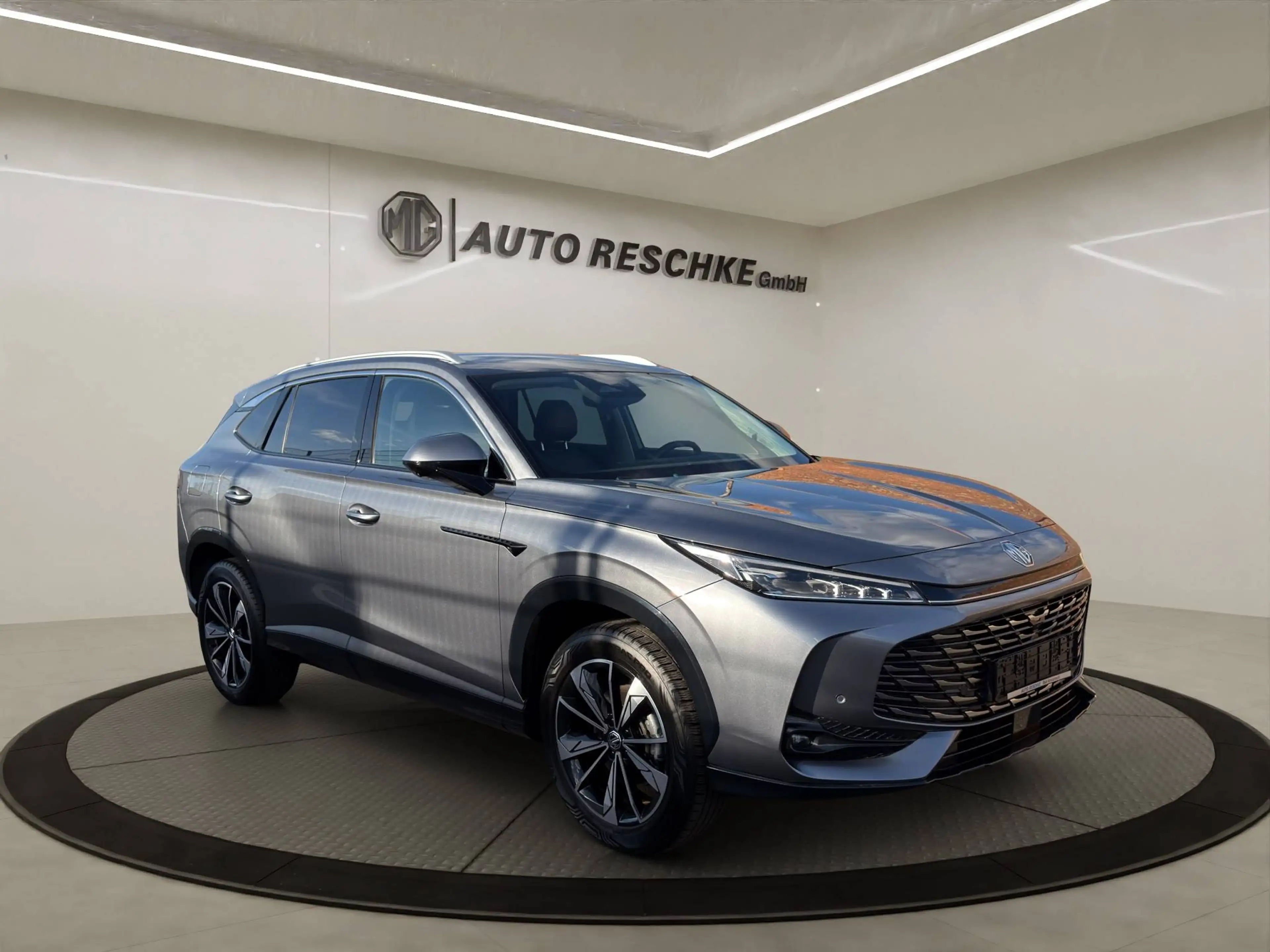 MG HS HS 1.5T Aut. Luxury! Allwetterreifen! Sofort Verfügbar! — photo 7