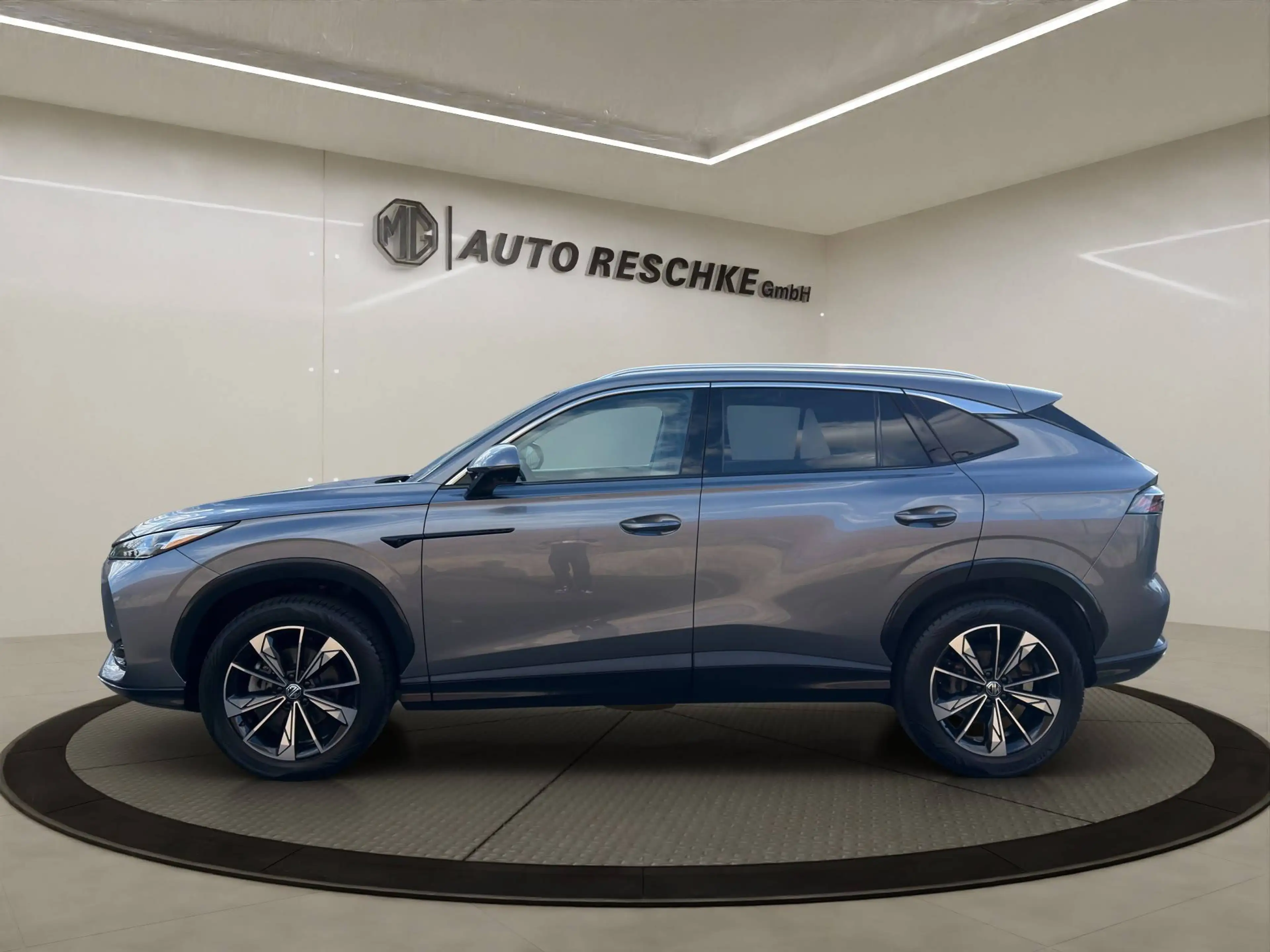 MG HS HS 1.5T Aut. Luxury! Allwetterreifen! Sofort Verfügbar! — photo 2