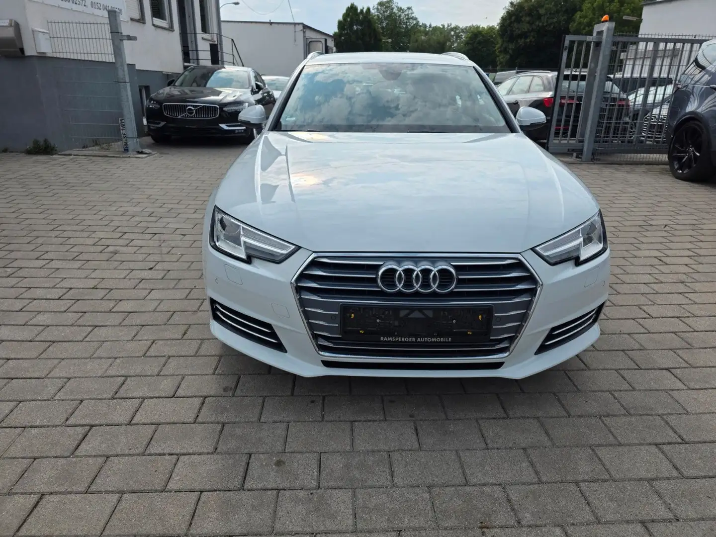 Audi A4 Avant Sport Virtual/Navi/PDC Wit - 2