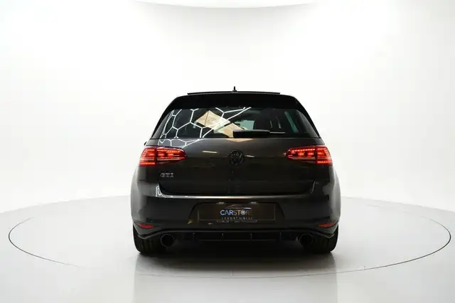 Volkswagen Golf view 7