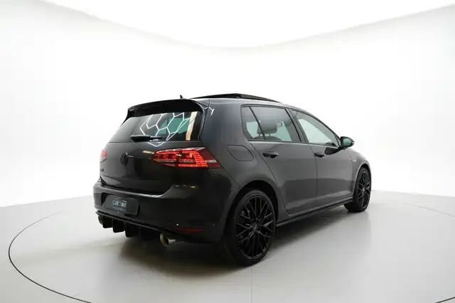 Volkswagen Golf view 6