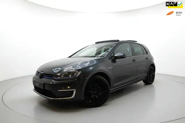 2016 Volkswagen Golf in Black for sale