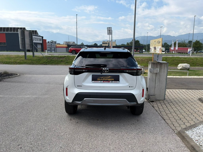 Toyota Yaris Cross SUV, 5-türig Style 1,5 VVT-i Hybrid CV — photo 6