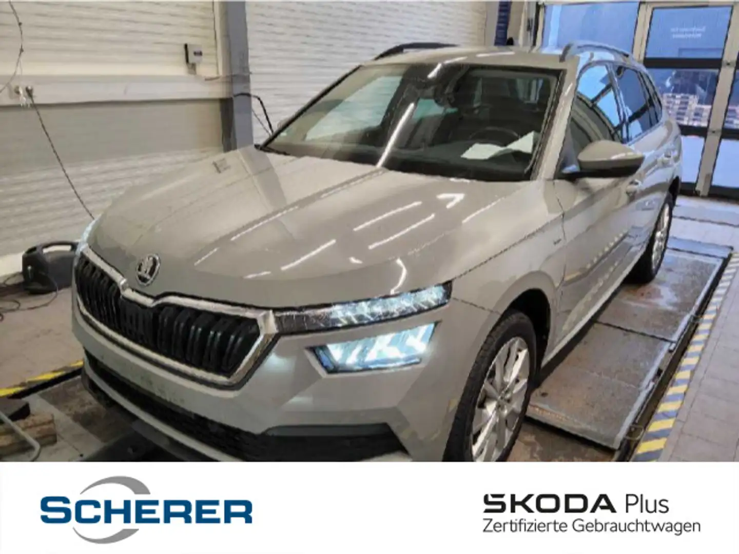 Skoda Kamiq Clever 1.0 TSI CARPLAY EPH SHZ GRA Grau - 1