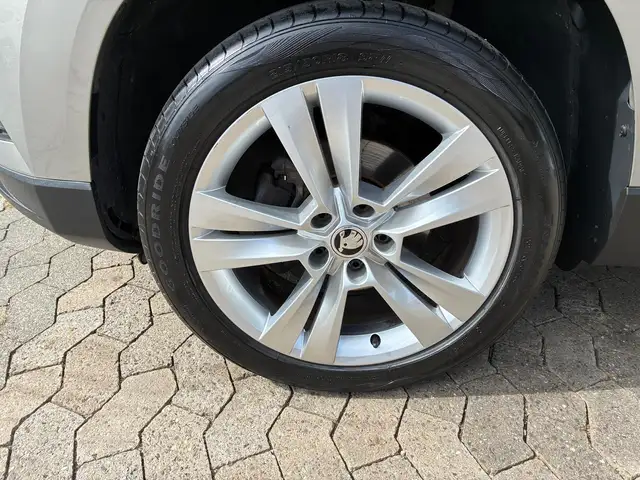 Skoda Karoq view 4