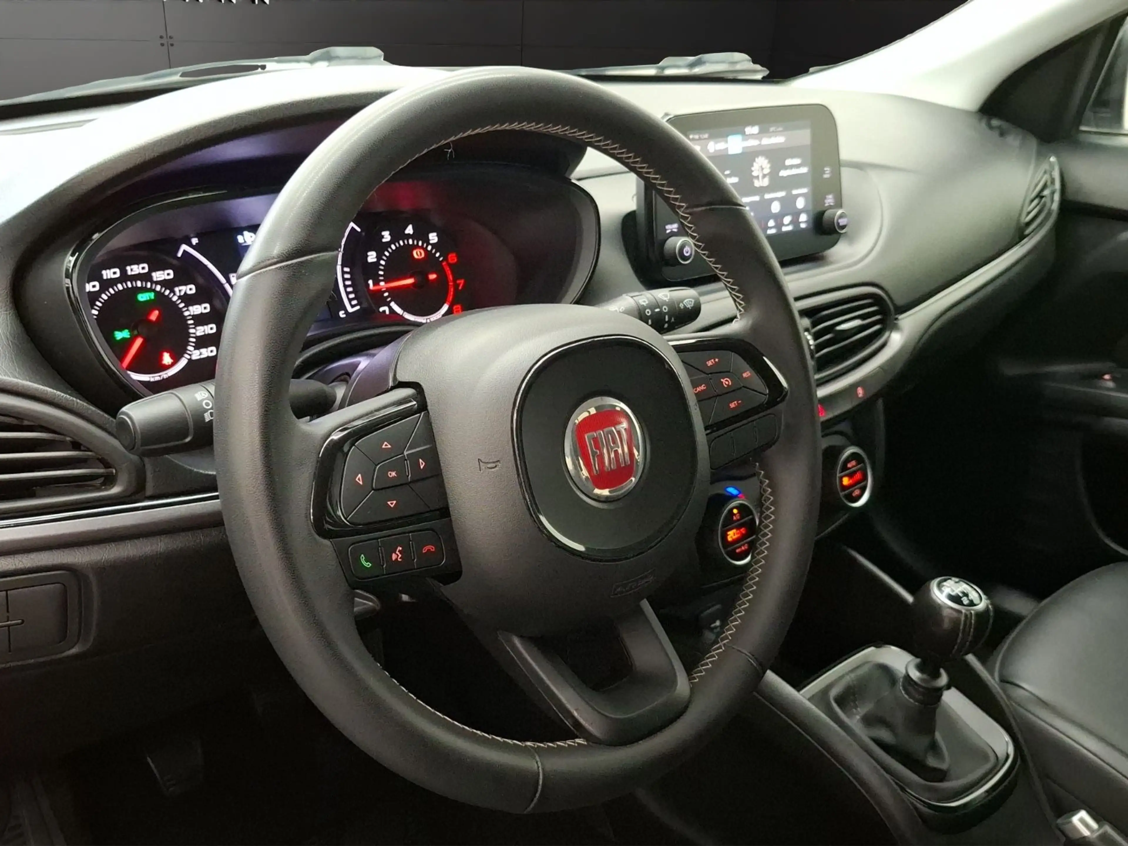 Fiat Tipo S-Design AHK PDC SHZG Tempomat — photo 10