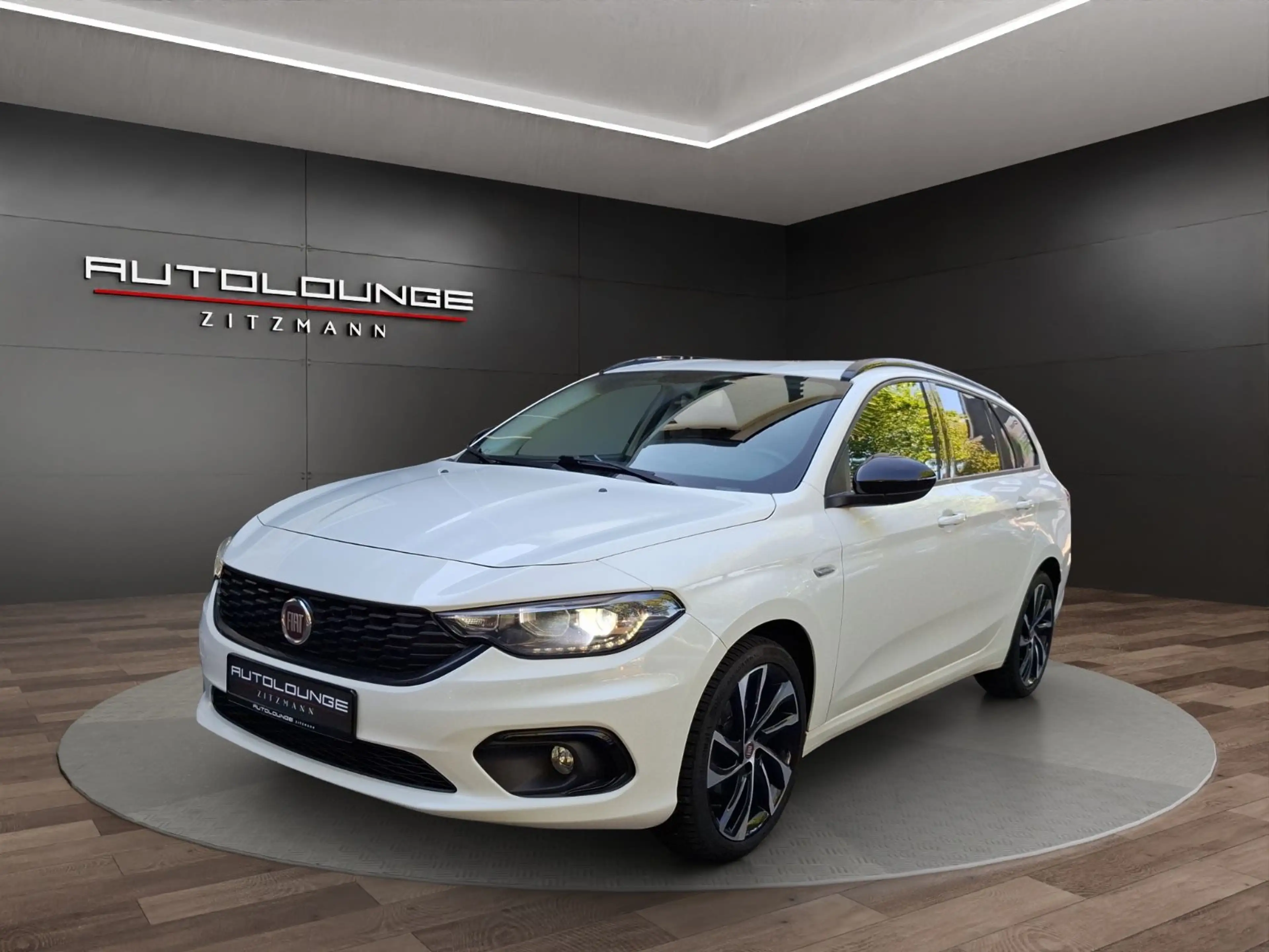 Fiat Tipo S-Design AHK PDC SHZG Tempomat