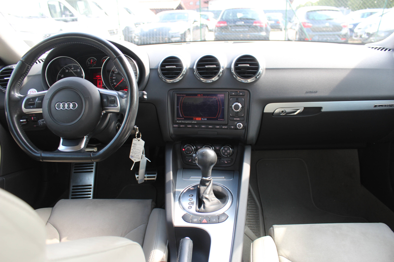 Audi TT 3.2 Coupe quattro * 1.Hand * Xenon * — photo 12