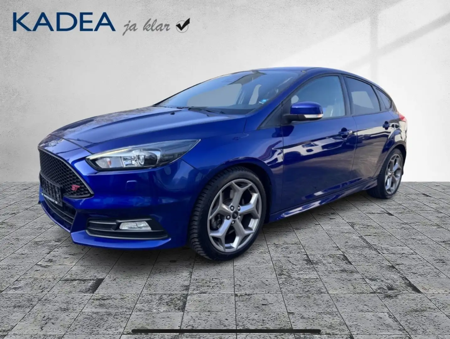 Ford Focus 2.0 EcoBoost ST CarPlay|PDC|SHZ|Tempomat Blau - 2