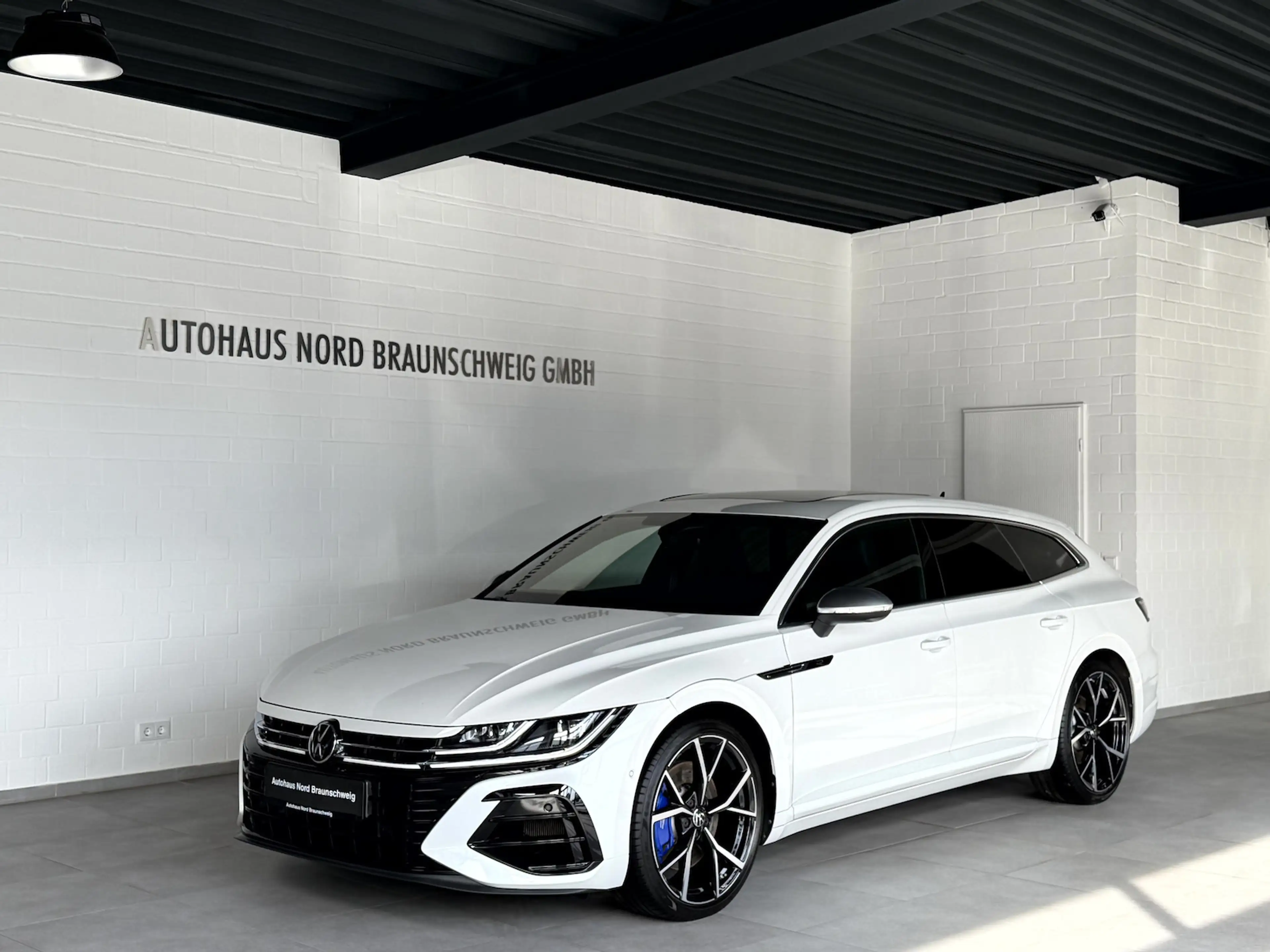 Volkswagen Arteon Shooting Brake R 2.0 TSI*Pano*H&K*HUD*AHK*