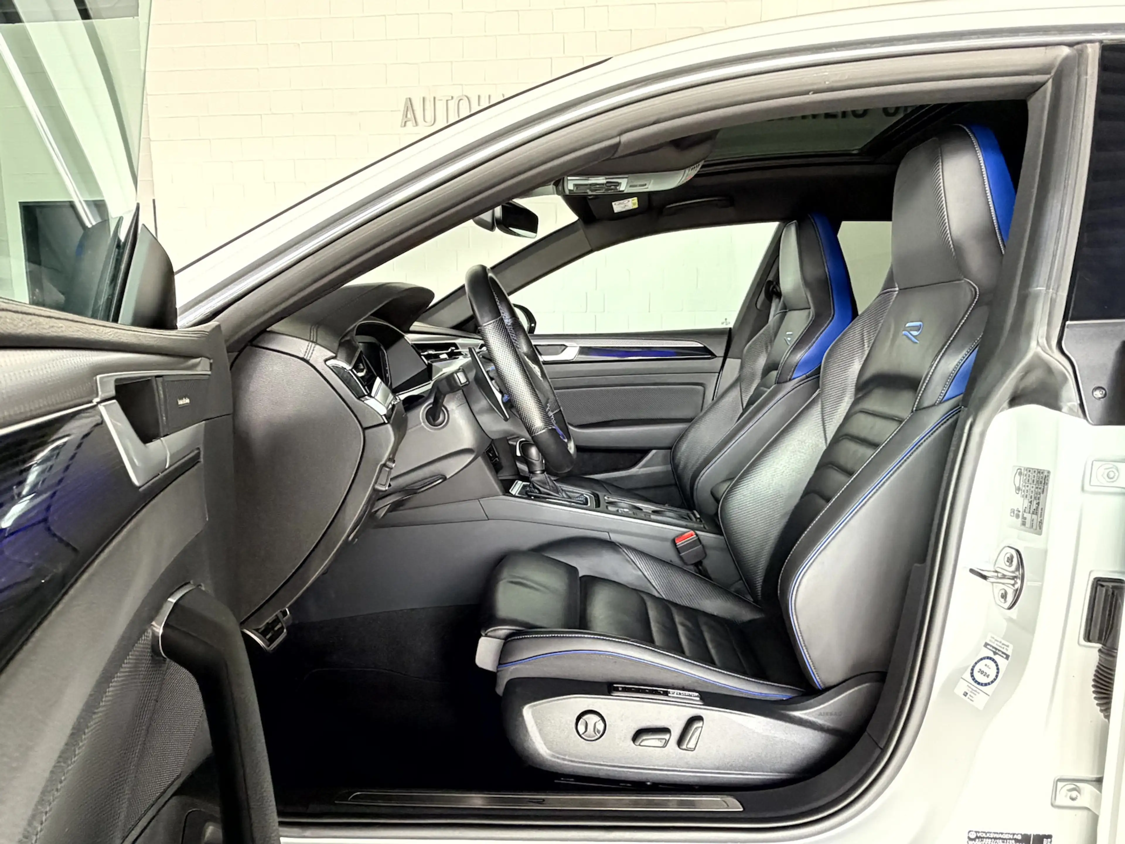 Volkswagen Arteon Shooting Brake R 2.0 TSI*Pano*H&K*HUD*AHK* — photo 9