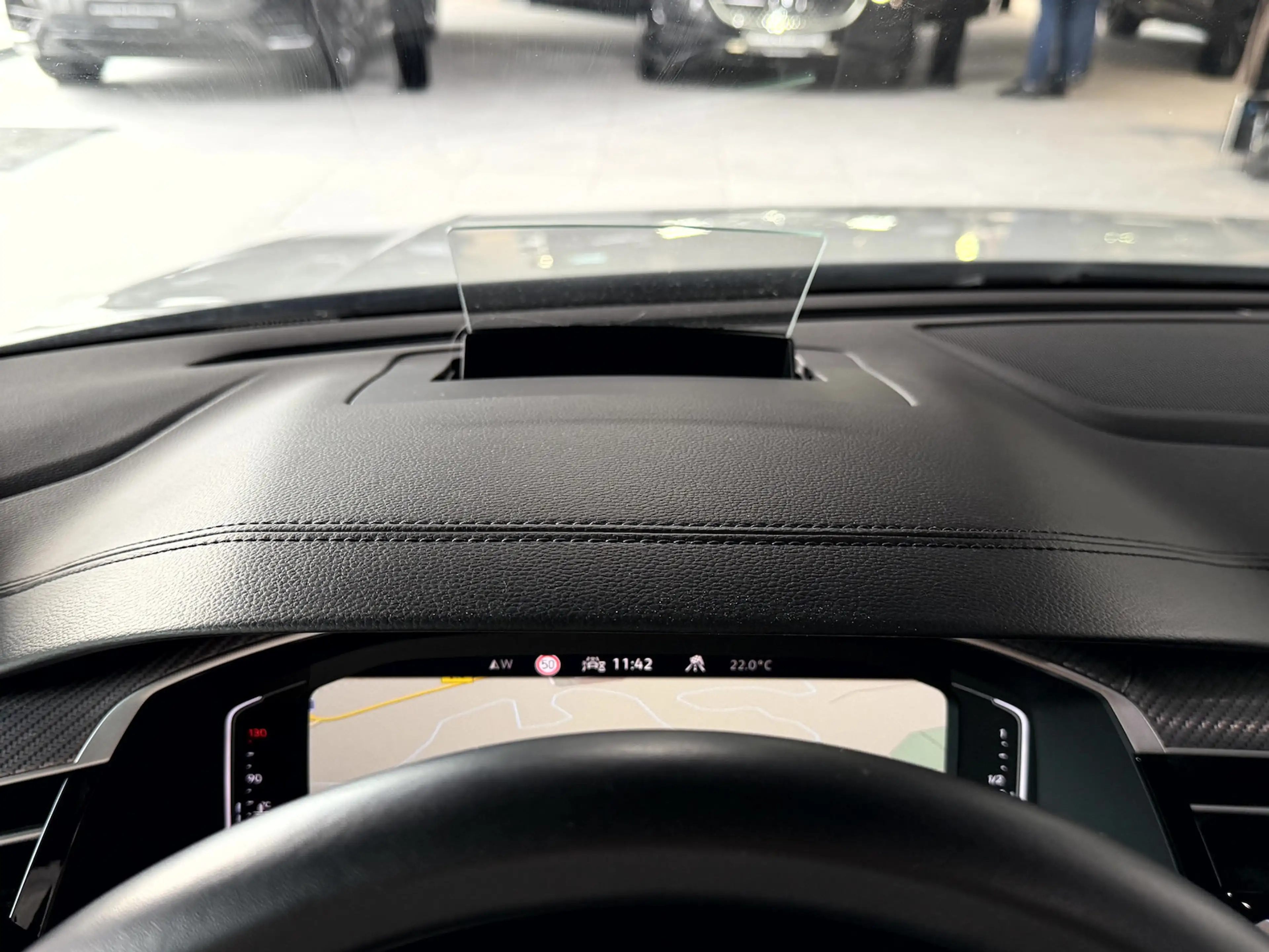 Volkswagen Arteon Shooting Brake R 2.0 TSI*Pano*H&K*HUD*AHK* — photo 14