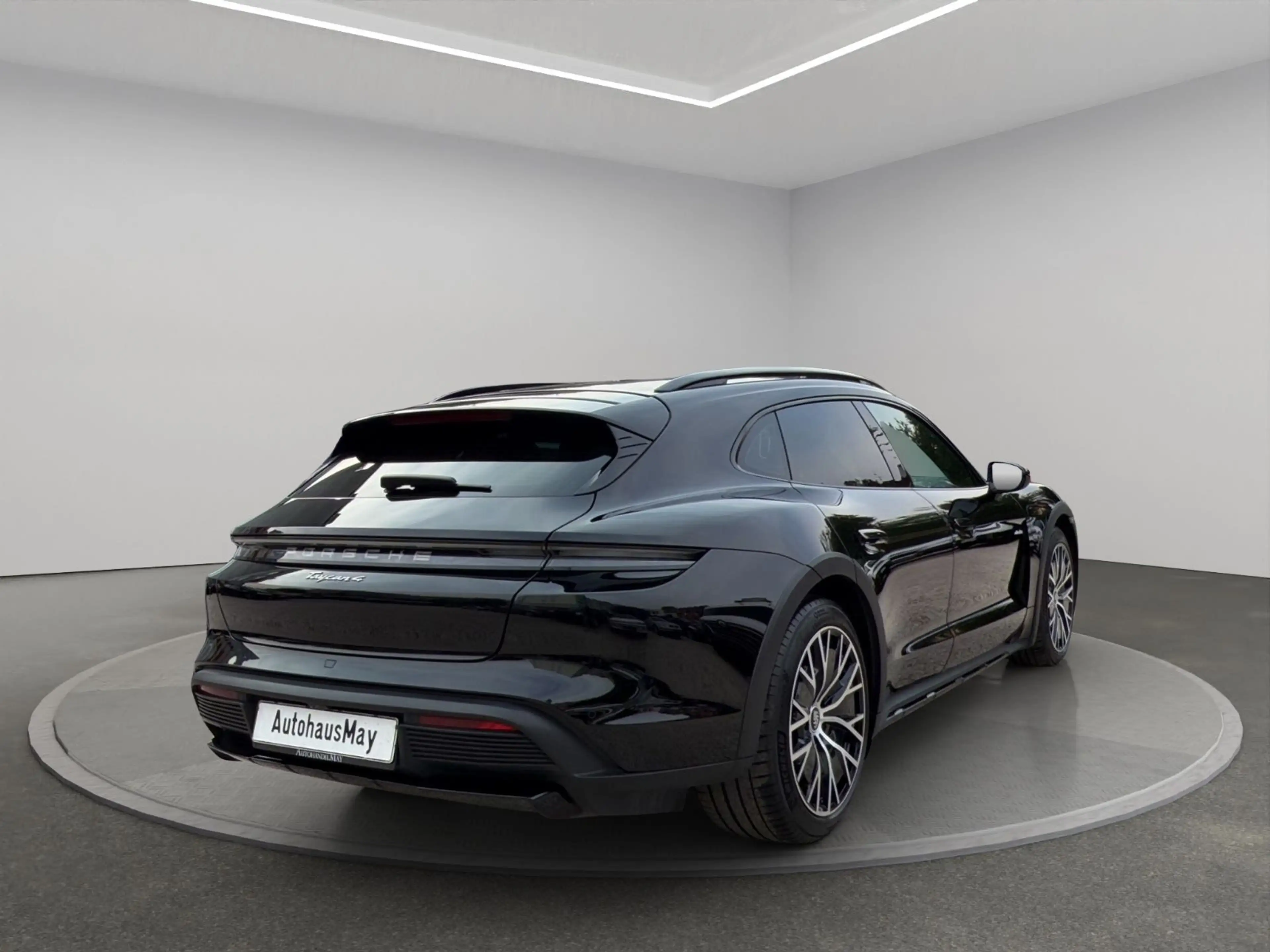 Porsche Taycan Cross Turismo 4 Panoramadach — photo 8