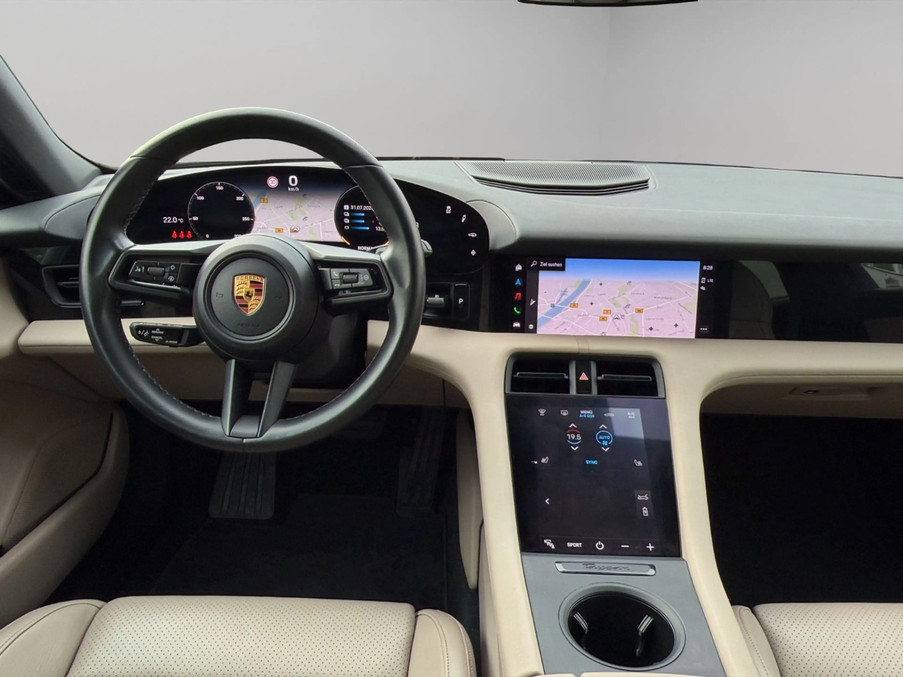 Porsche Taycan Cross Turismo 4 Panoramadach — photo 11