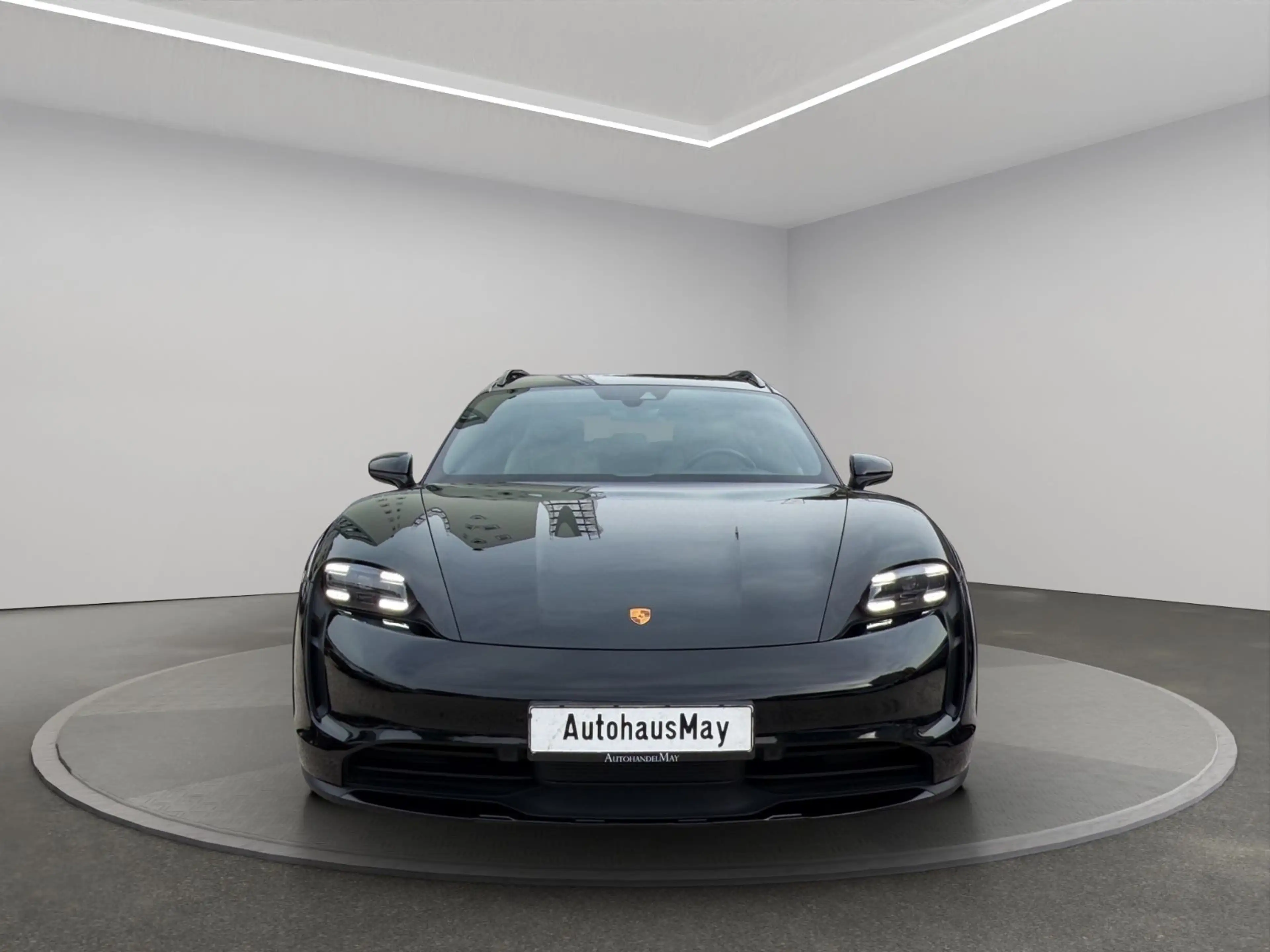 Porsche Taycan Cross Turismo 4 Panoramadach — photo 2