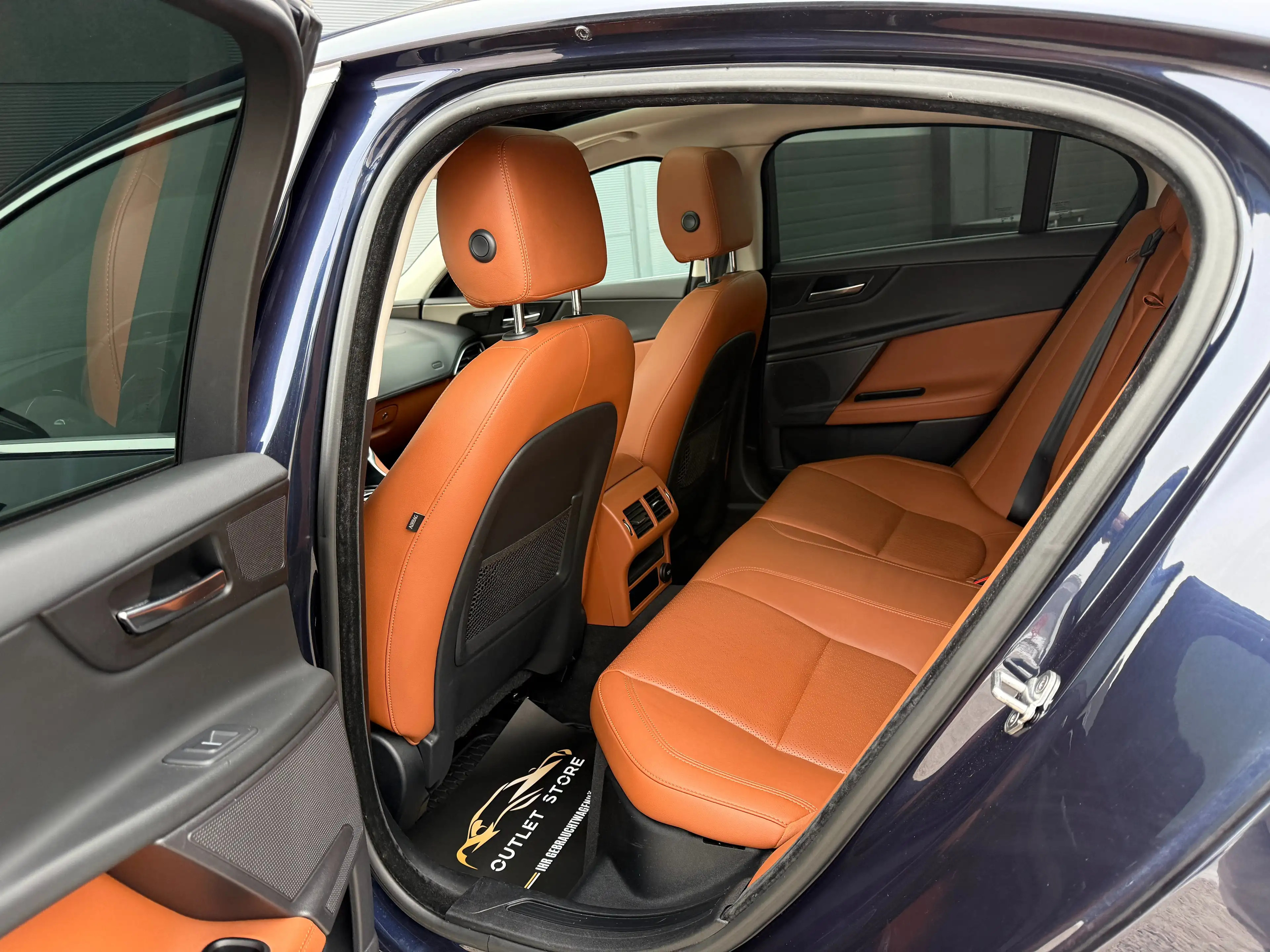 Jaguar XE Portfolio*Panorama*Navi*Memory*Spur*Garantie*TOP* — photo 12